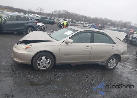 2003 Toyota Camry Le V6 from USA, damaged, VIN 4T1BF30K33U557973